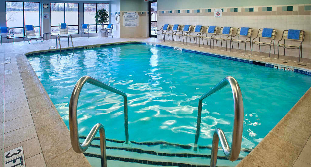 Courtyard By Marriott Paramus Exterior photo